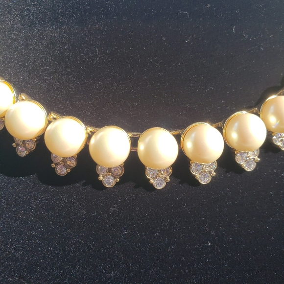 Monet Pearl & Rhinestone Necklace & Earrings Jewelry Bundle NWT - Picture 5 of 6